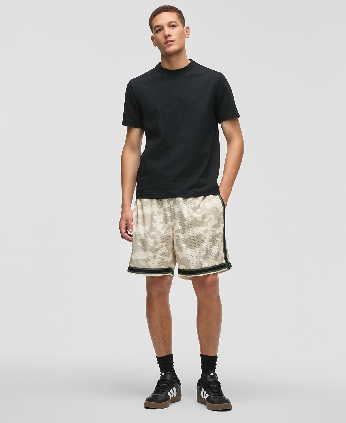 Men's Glass Regular-Fit Camouflage 7" Mesh Shorts, Exclusively at Macy's - Soft Vanilla