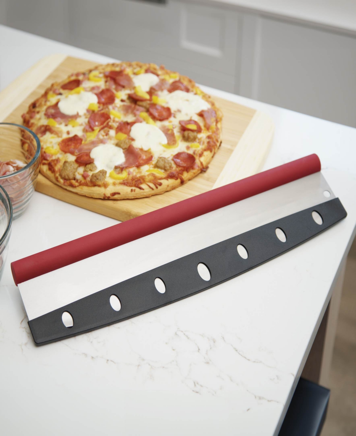 Old Stone Pizza Kitchen 15 Inch Round Pizza Stone In Silver