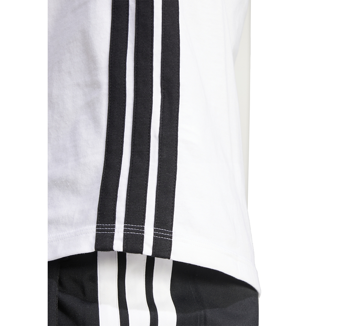 Adidas Originals Adidas Aeroready Train Essentials 3-stripes Tee In White And Black In White,black
