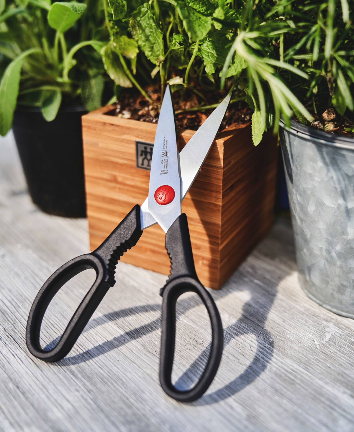 Zwilling Twin L Multi-purpose 8" Kitchen Shears In Black And Silver