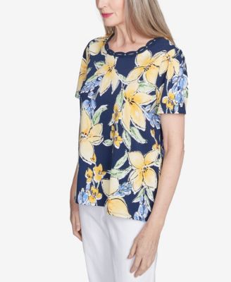 Women's Floral Braided Crew Neck Top