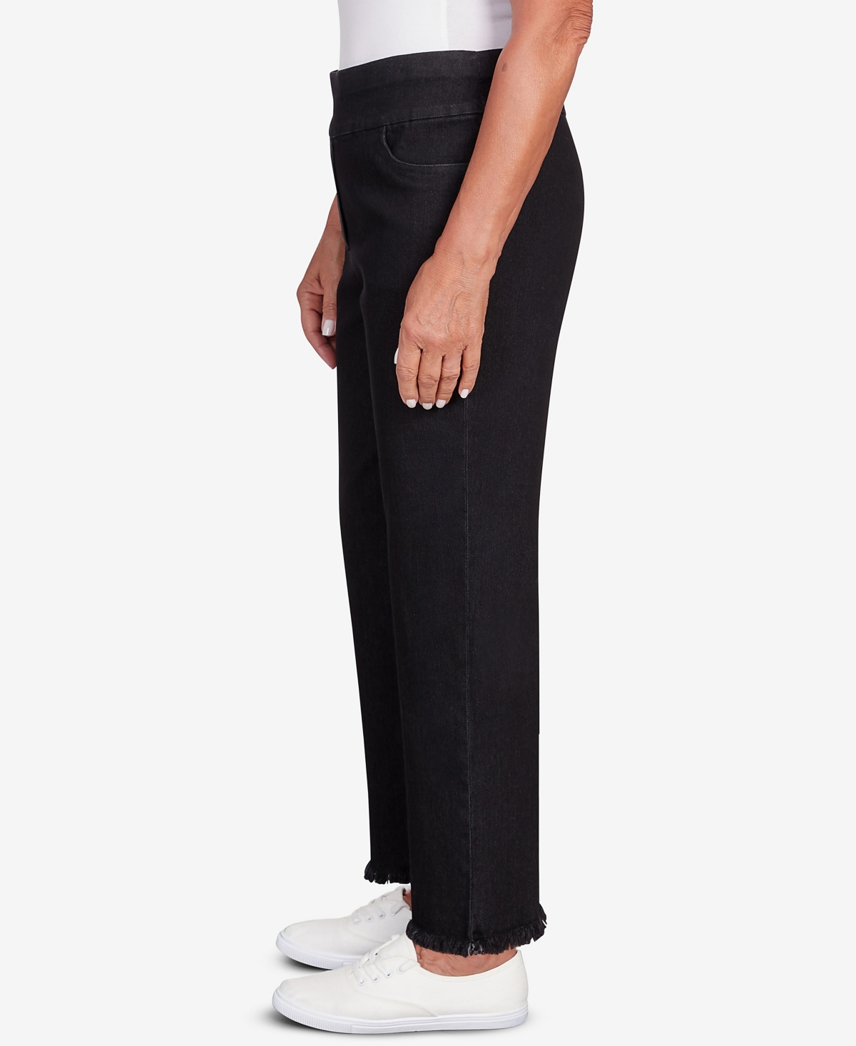 Alfred Dunner Petite Classic Neutrals Superstretch Frayed Hem Denim Capri Pants In Black