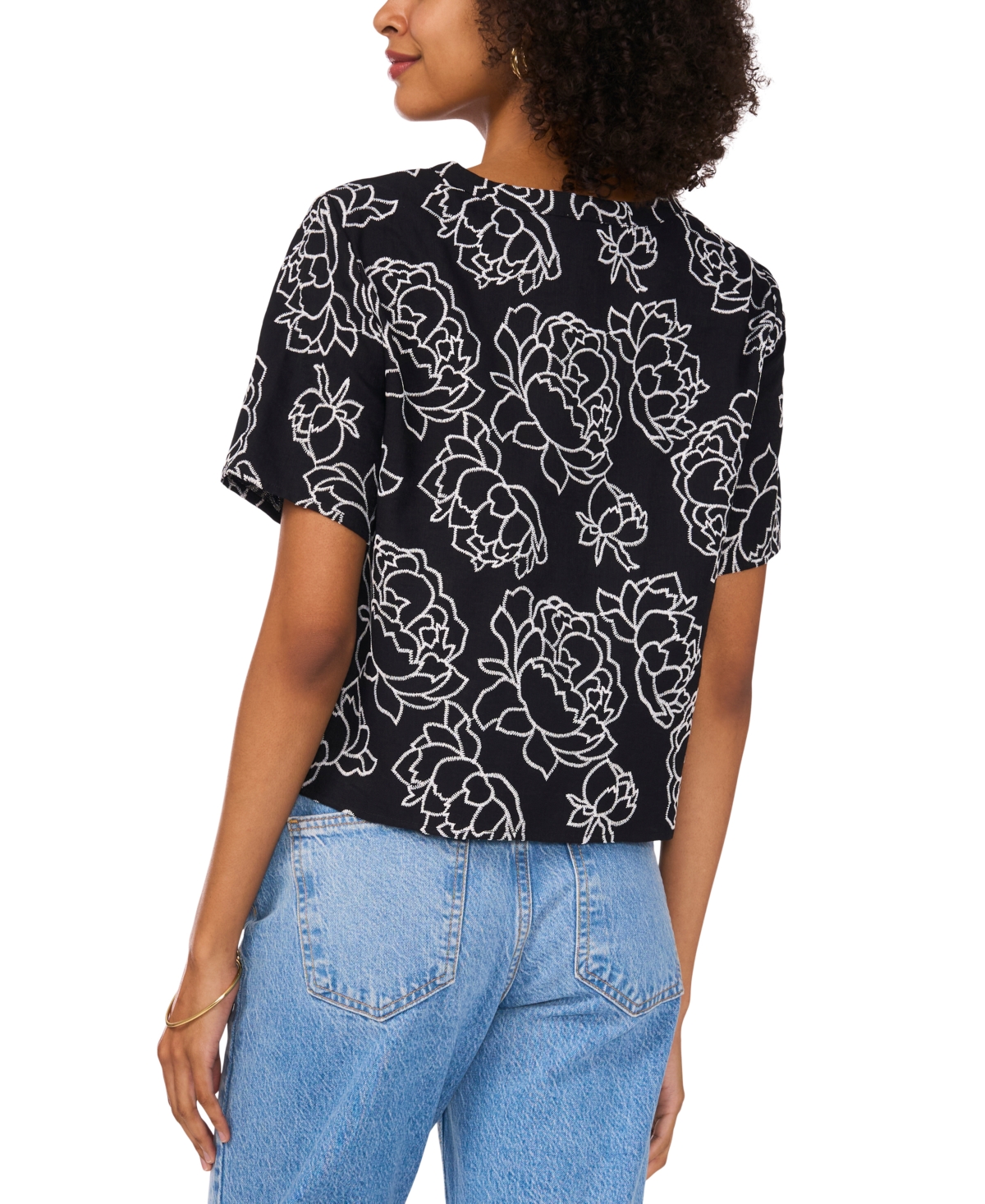VINCE CAMUTO WOMEN'S EMBROIDERED FLORAL PRINTED SHORT-SLEEVE TOP 