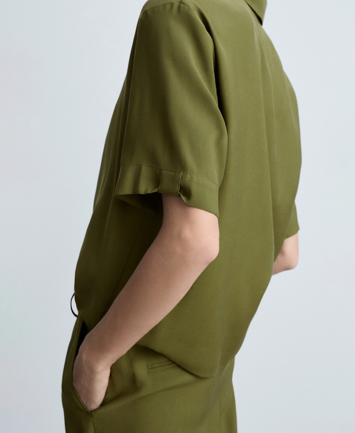 MANGO WOMEN'S SHORT SLEEVE FLUID SHIRT 