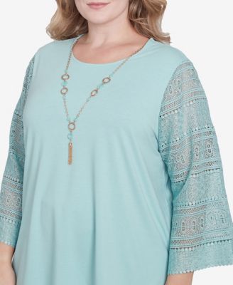 Plus Size Kensington Gardens Solid Lace Sleeve Knit Top with Necklace