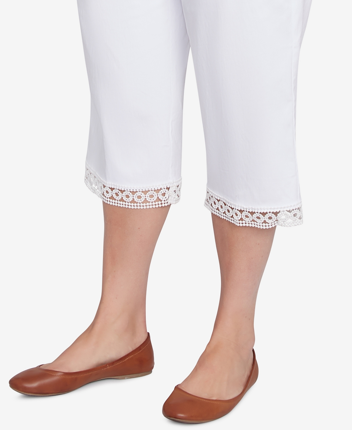 Alfred Dunner Plus Size Dress Code Comfort Allure Embellished Capri Pants In Pure White