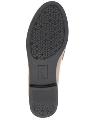 Kenneth Cole Women's Great Slip-On Loafers