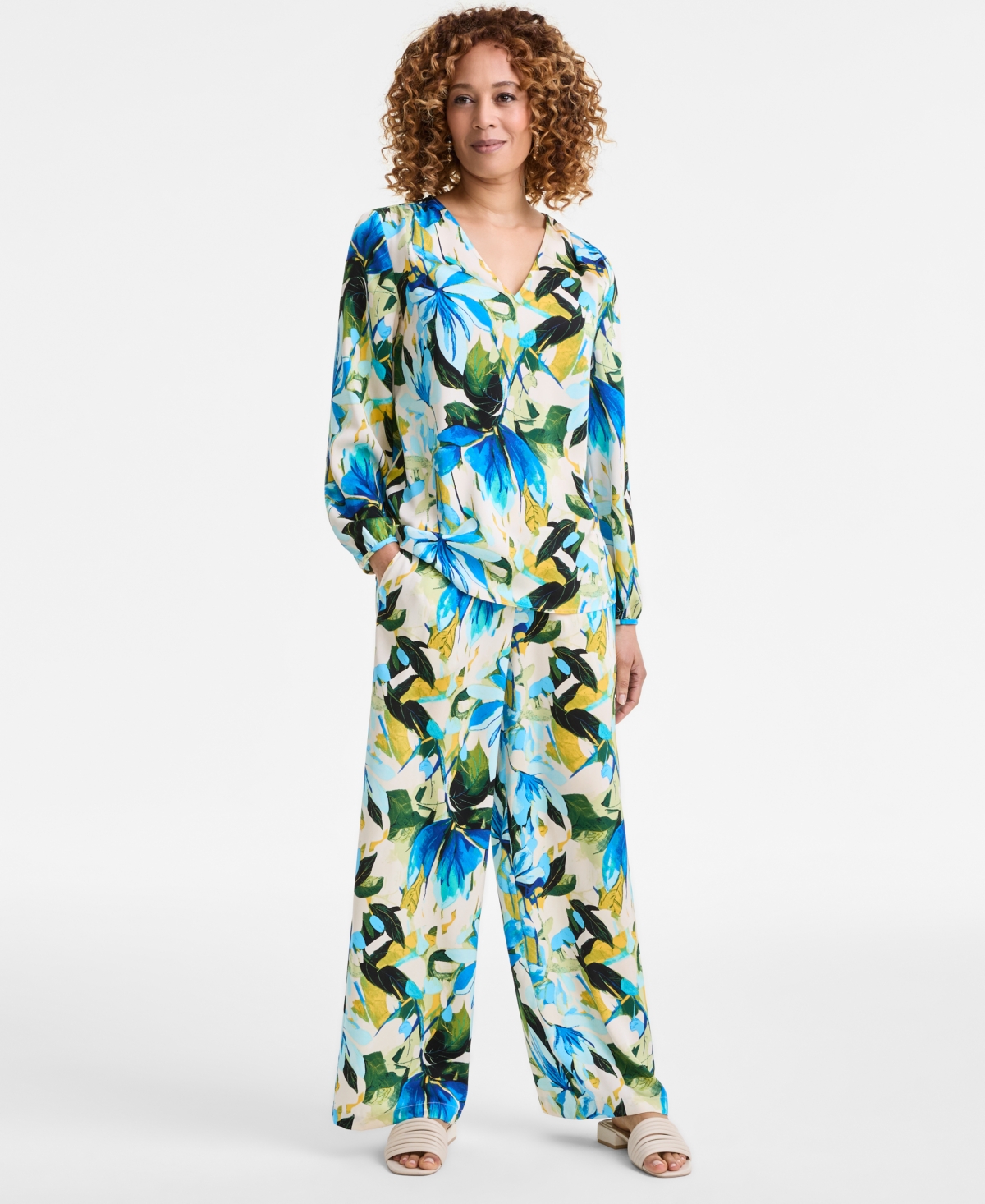 Jm Collection Women's Printed Satin V-neck Long-sleeve Top, Exclusively At Macy's In Beige Creme