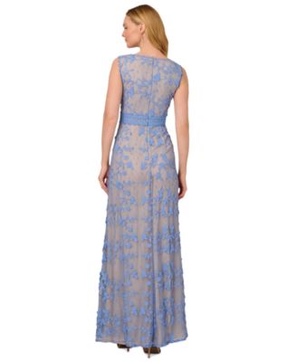Women's V-Neck Embroidered Lace Gown