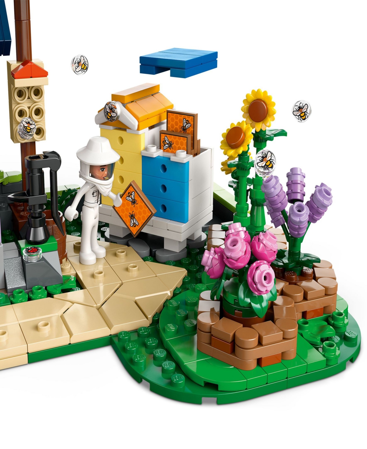 LEGO FRIENDS BEEKEEPERS' HOUSE AND FLOWER GARDEN BUILDING KIT 42669, 1161 PIECES 