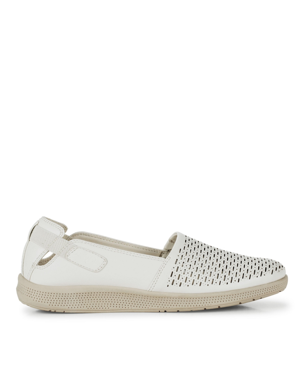 Baretraps Women's Viccia Slip On Flats In Off White