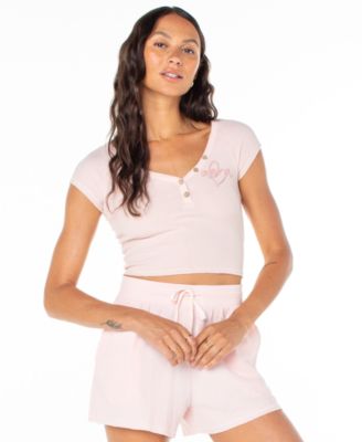 Juniors' Coffee Date Ribbed V-Neck Crop Top