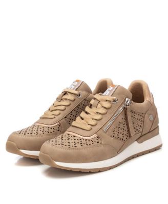 Women's Casual Sneakers Refresh Collection