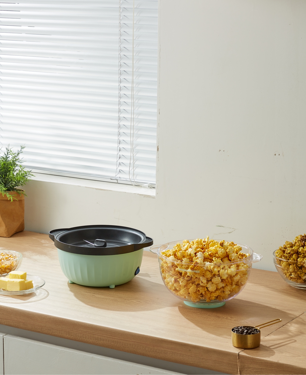 Elite Cuisine 4.5-quart Hot Popcorn Popper Epm541 In Mint