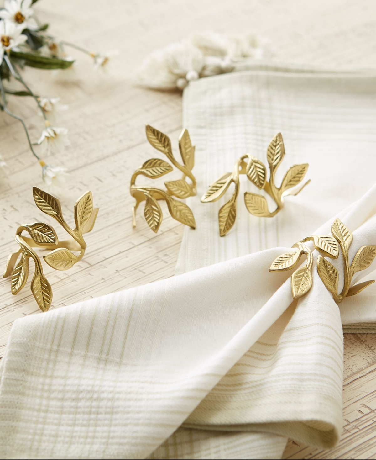 Design Imports Brass Napkin Ring, Set Of 6 In Gold Vine