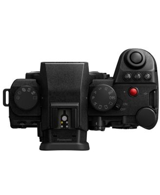 LUMIX S5IIX Mirrorless Camera with LUMIX S 20-60mm f/3.5-5.6 Lens