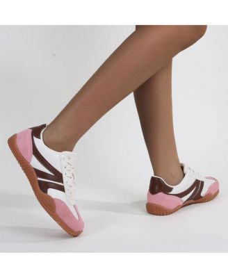 Larson Retro Lace-up Sneakers