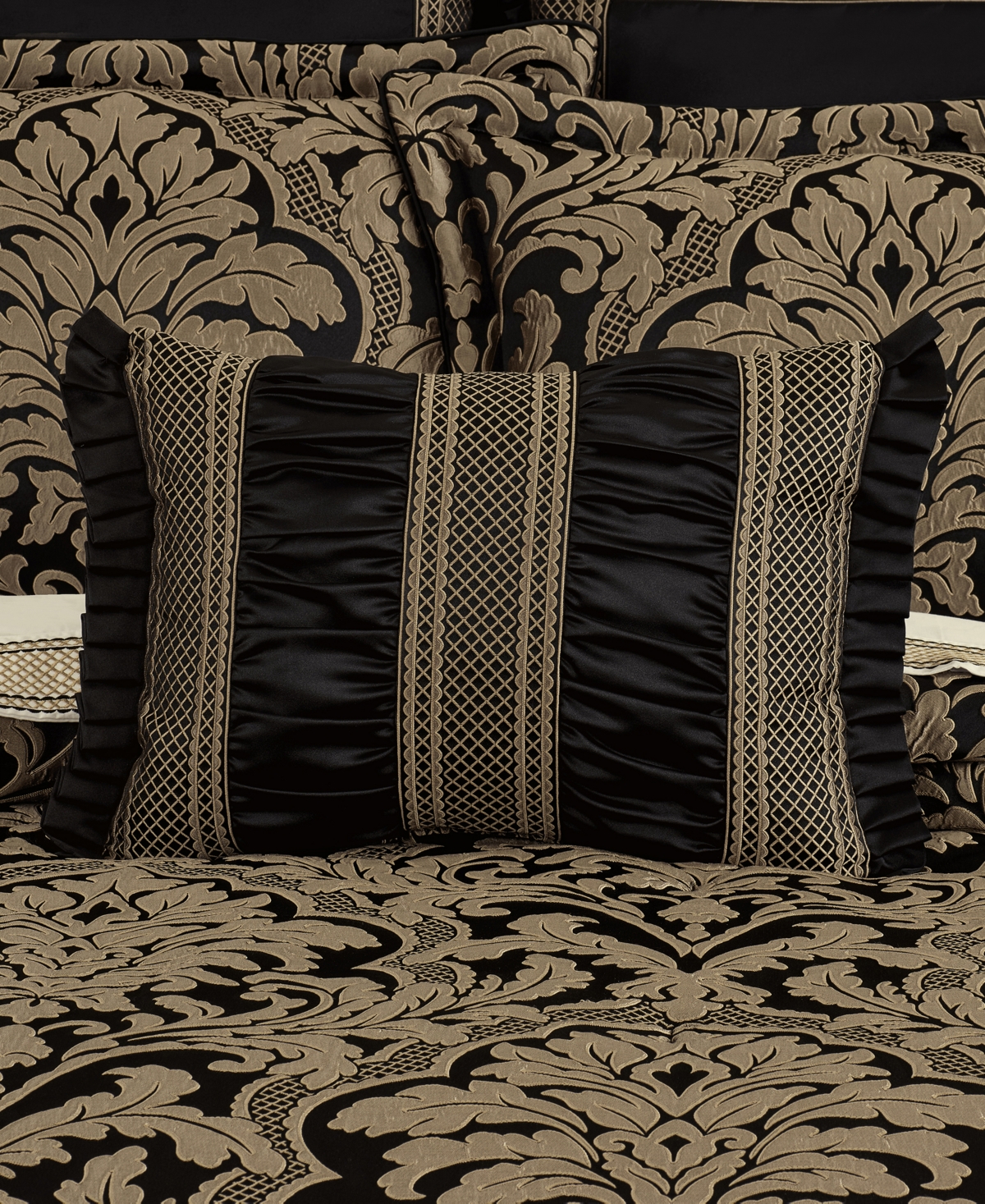 J Queen New York Brunello Boudoir Decorative Pillow, 15" X 20" In Black