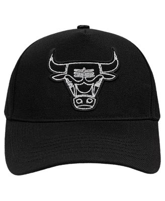 Men's Black Chicago Bulls Paint the City Pinch Front Snapback Hat
