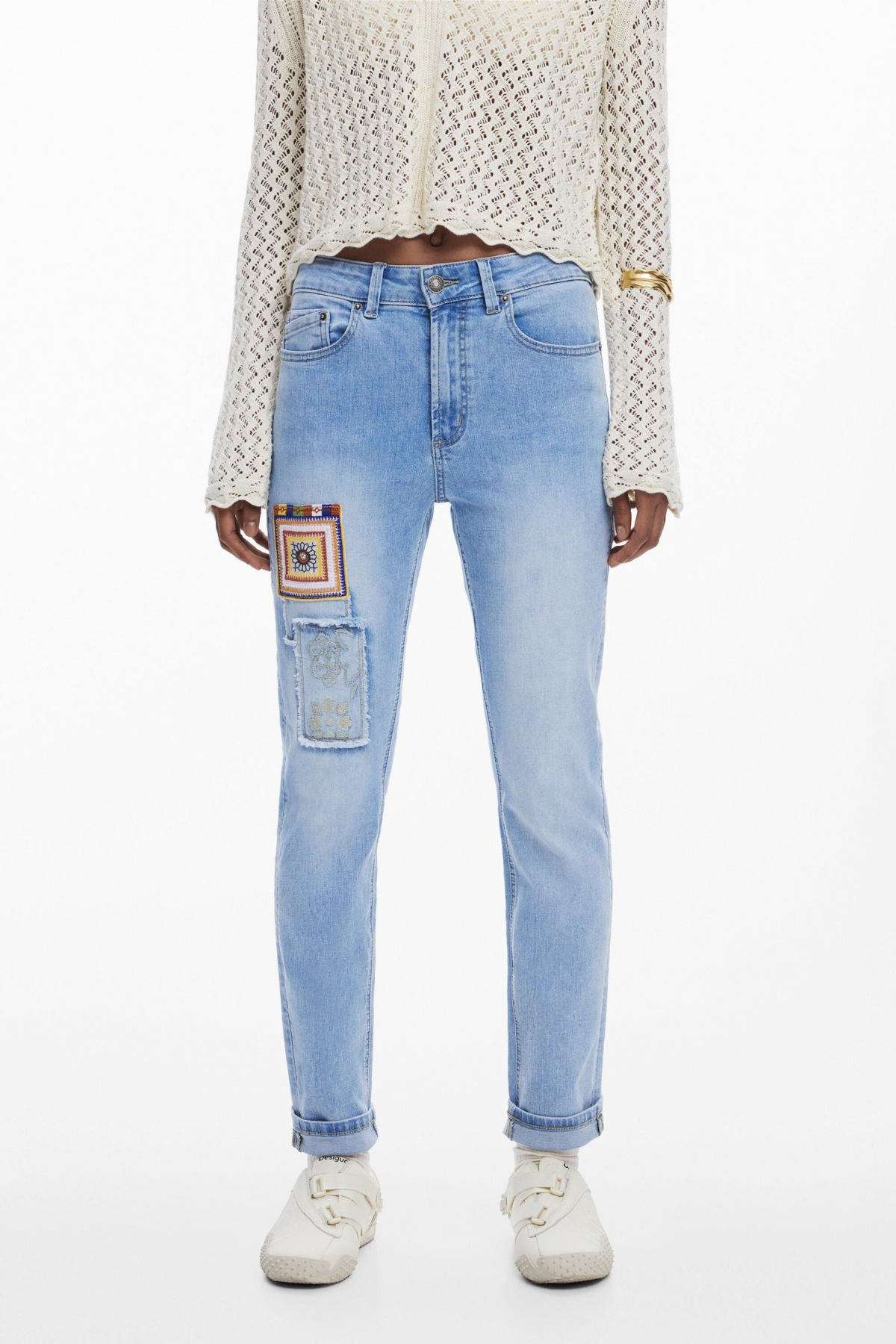 Women's Slim jeans with patches - Light blue