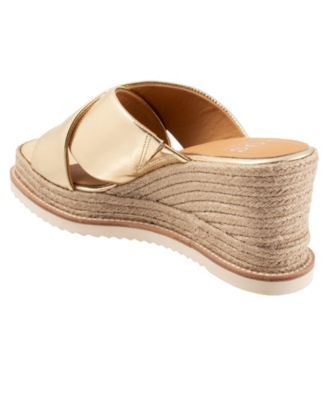 Zelie Sandal