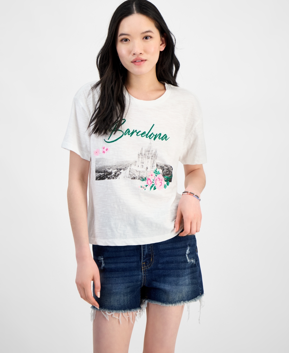 Rebellious One Juniors' Barcelona Graphic T-shirt