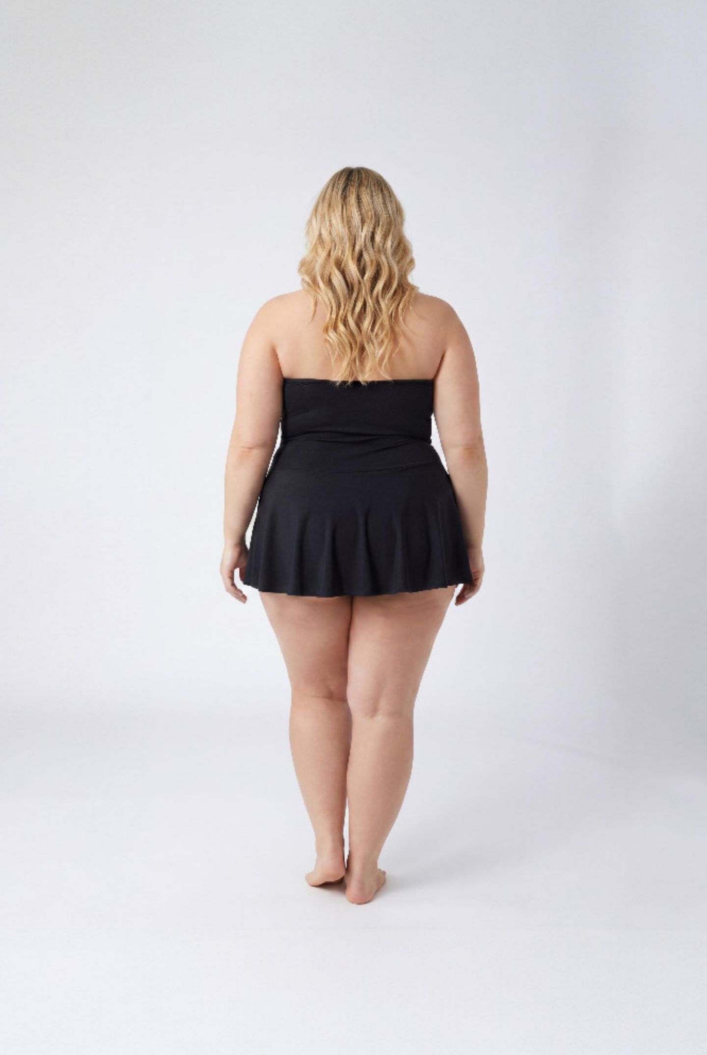 Купальник Skirted, бандо, с юбкой, со сборками — Swimsuits for All, цвет: Чёрный — фото 2
