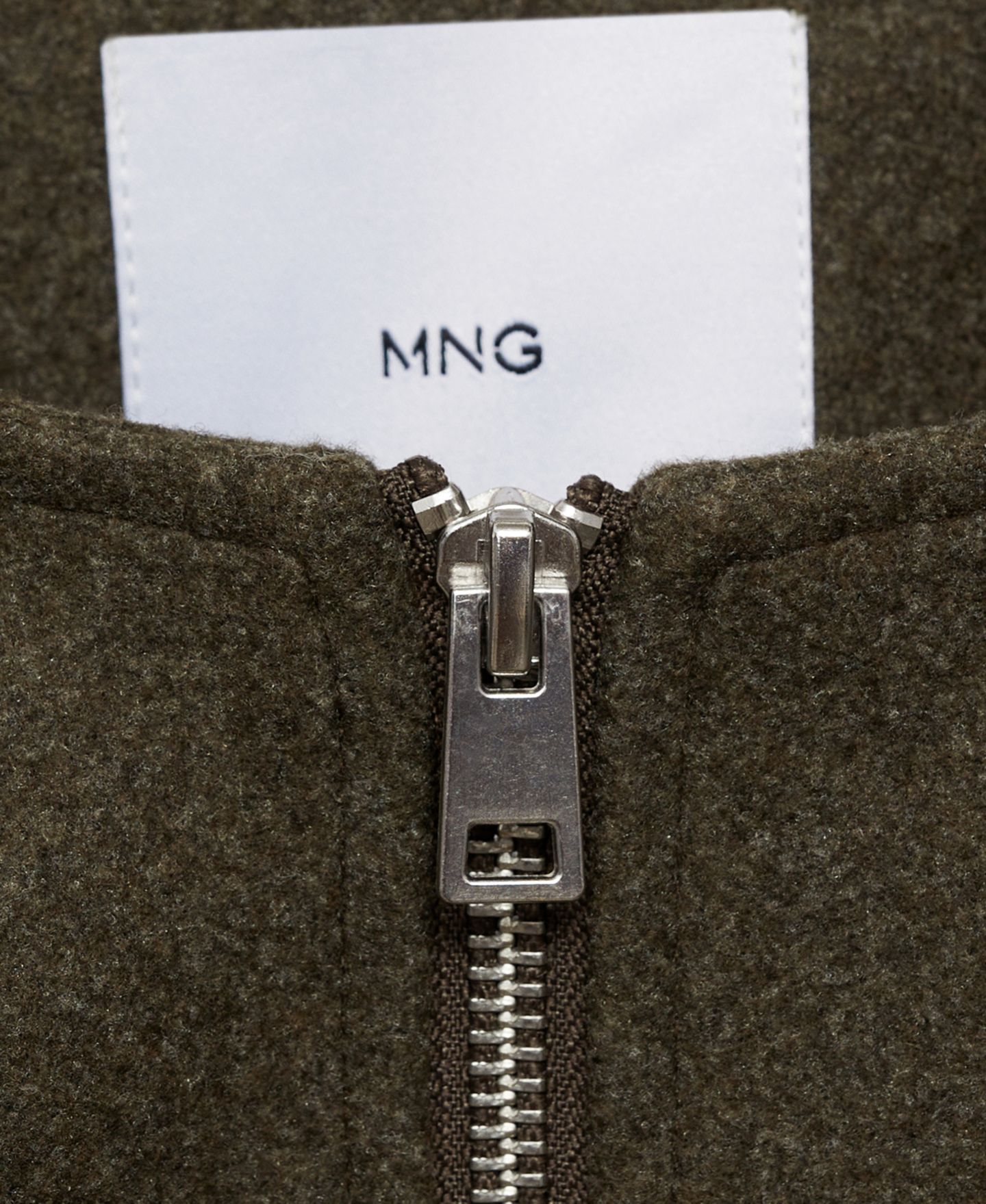 Женская куртка MANGO Gathered Bomber, цвет: Хаки — фото 4