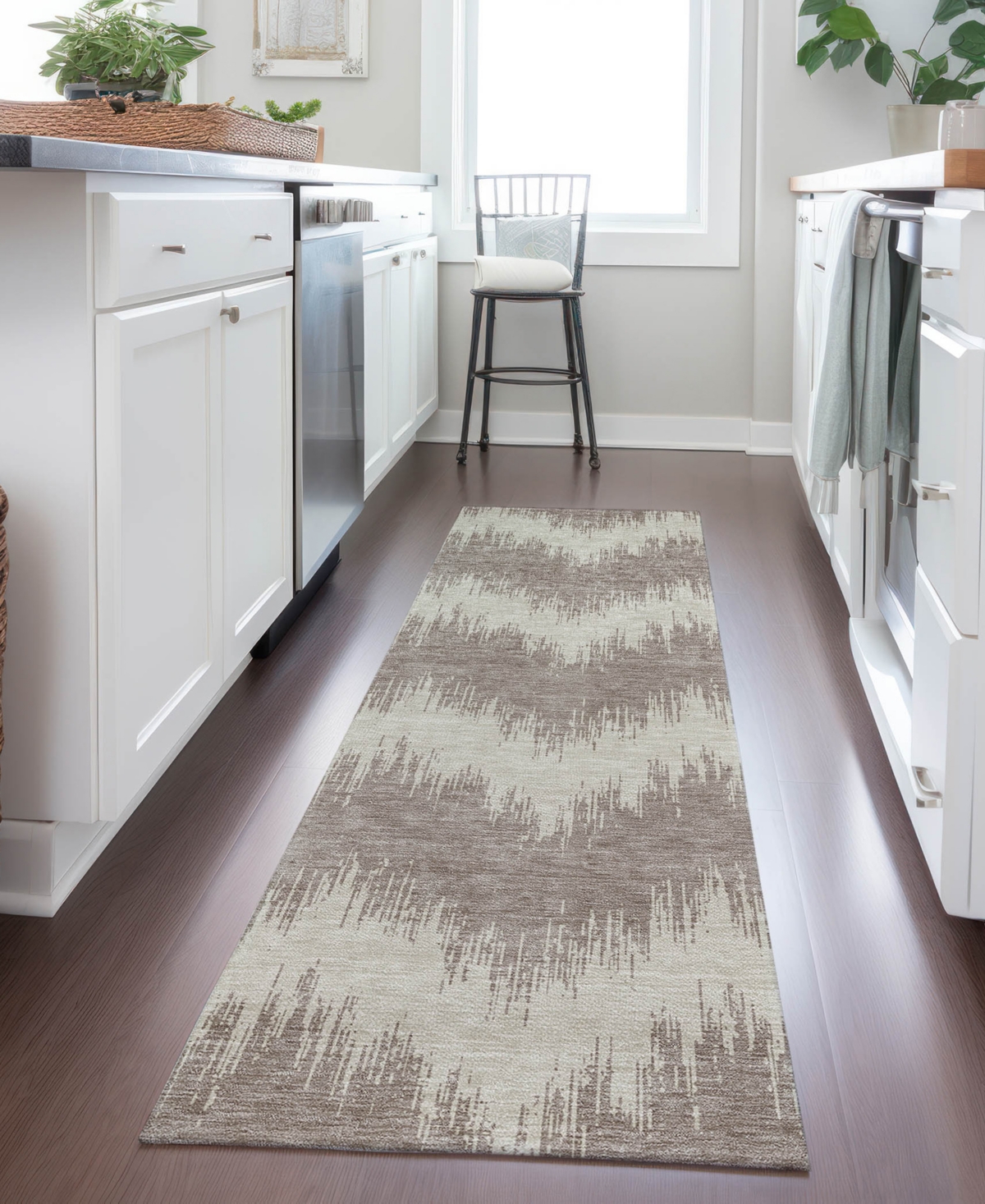 Addison Chantille Acn880 2'3"x7'6" Runner Area Rug In Taupe