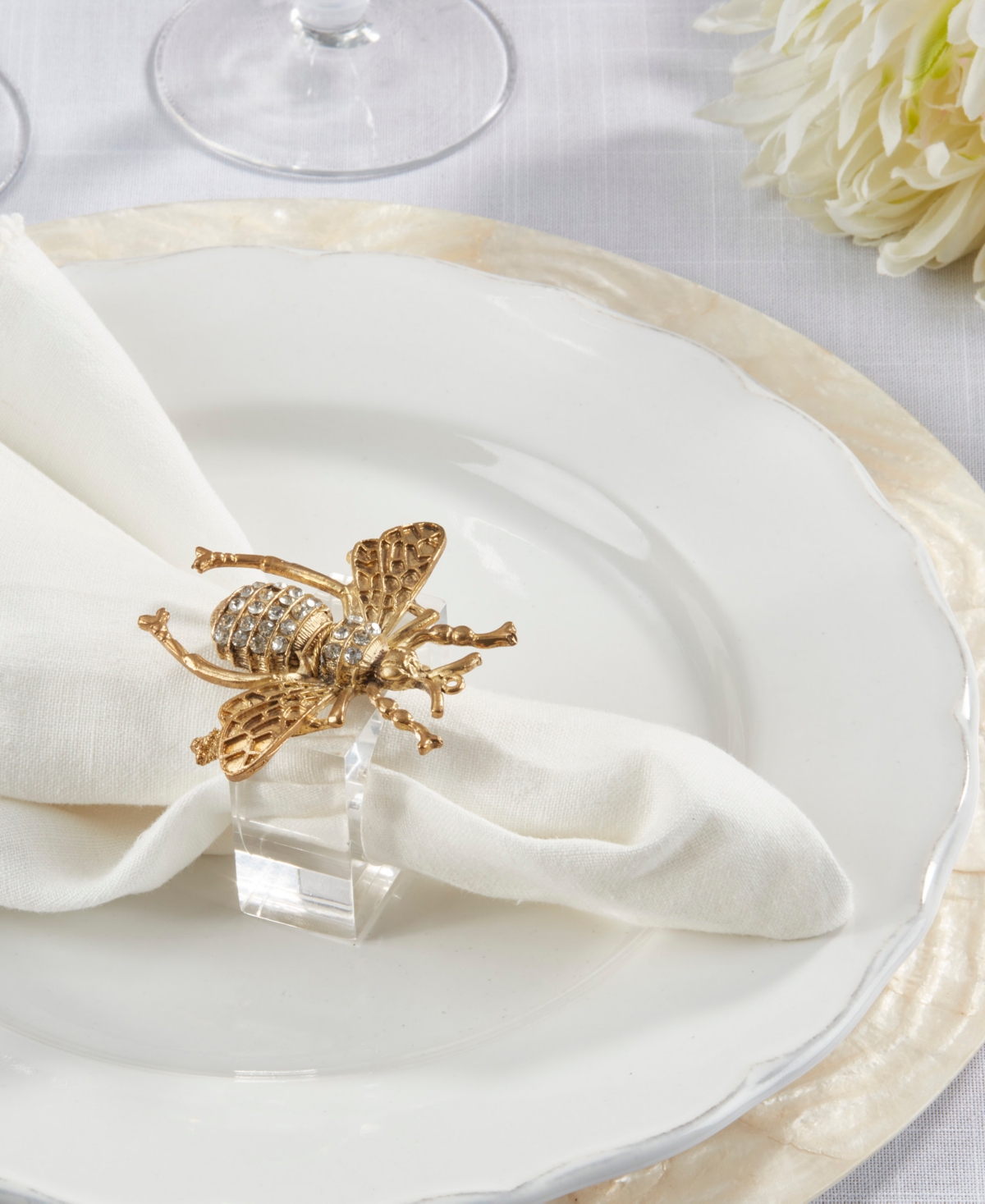 Saro Lifestyle Buzzing Bee Beaded Napkin Ring, Set Of 4 In Gold