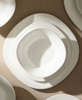 Quadro Dinnerware Collection 