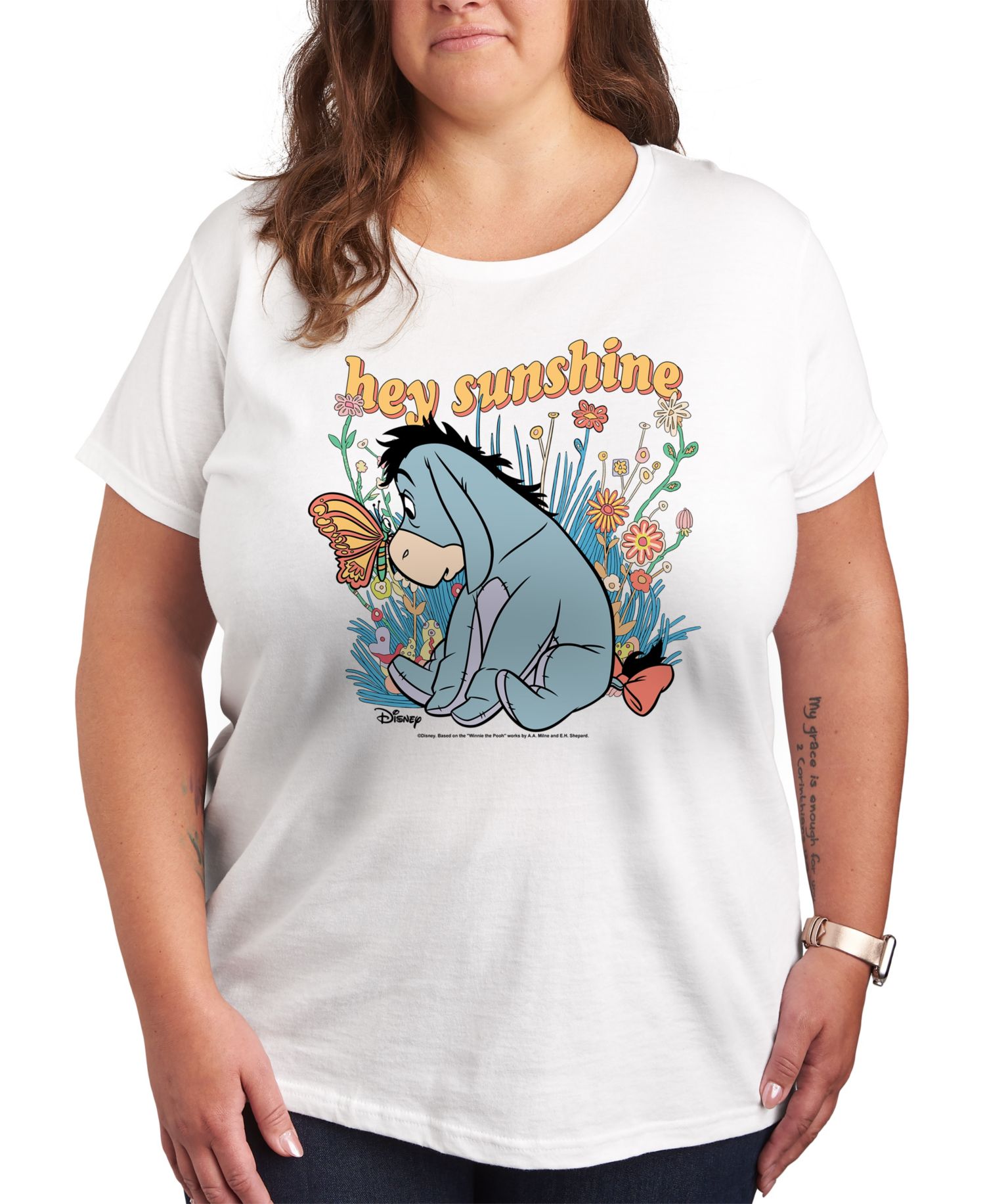 Trendy Plus Size Winnie The Pooh Hey Sunshine Graphic Crew Neck T-Shirt