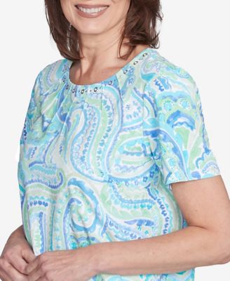 Women's Pleated Crew Neck Paisley Top