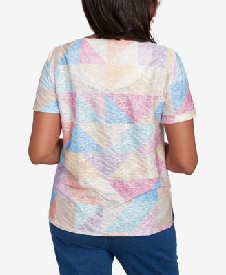 Women's Keyhole Geometric Patchwork Top