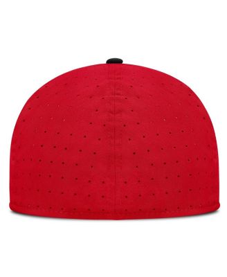 Men's Red Georgia Bulldogs On-Field Dugout True Performance Fitted Hat