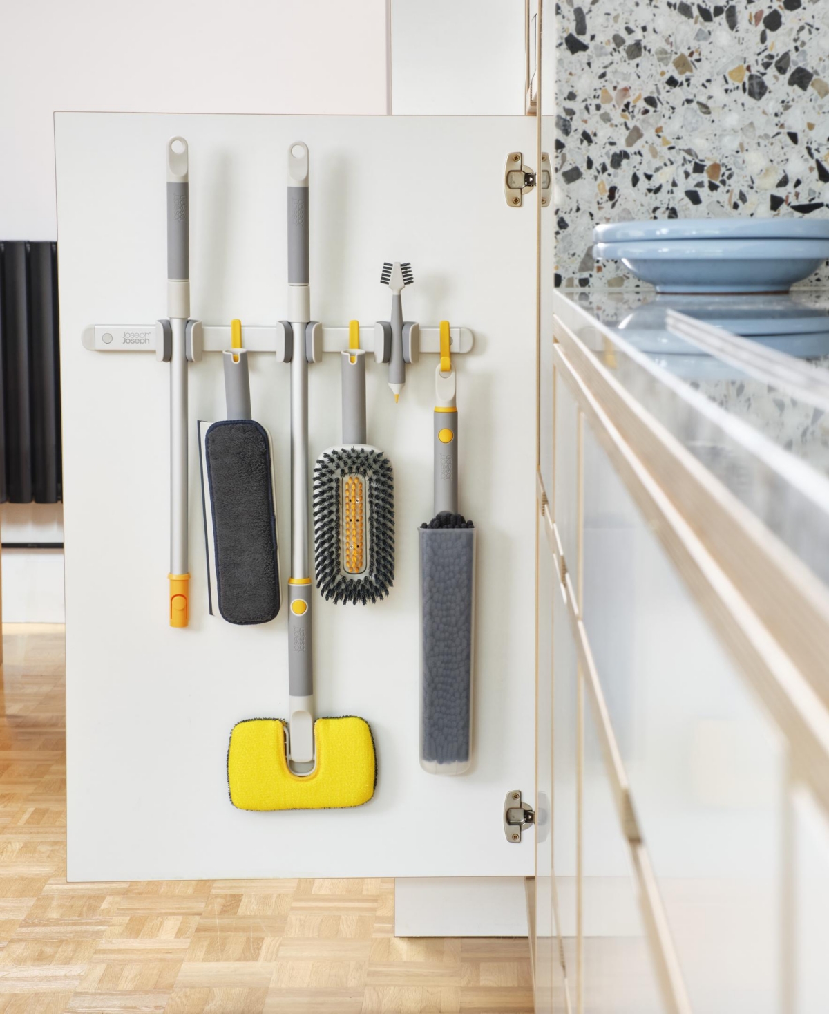 Joseph Joseph Cleantech 6 Pc.deep Cleaning Set With Extension Pole In White