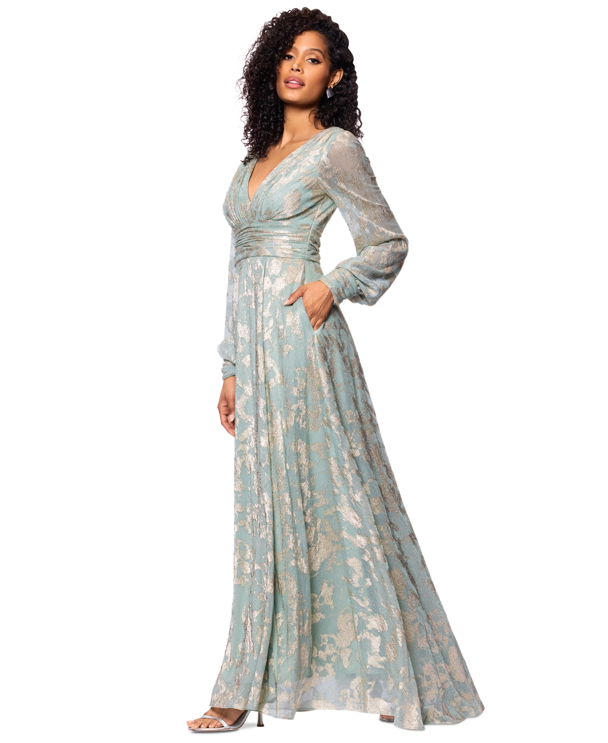 Betsy & Adam Metallic Jacquard Long Sleeve Gown In Green