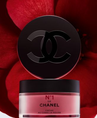 N&deg;1 DE CHANEL CREAM Plumps – Smooths – Protects 