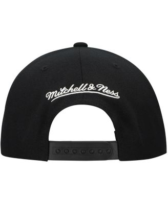 Men's Black Boston Bruins Team Snapback Hat