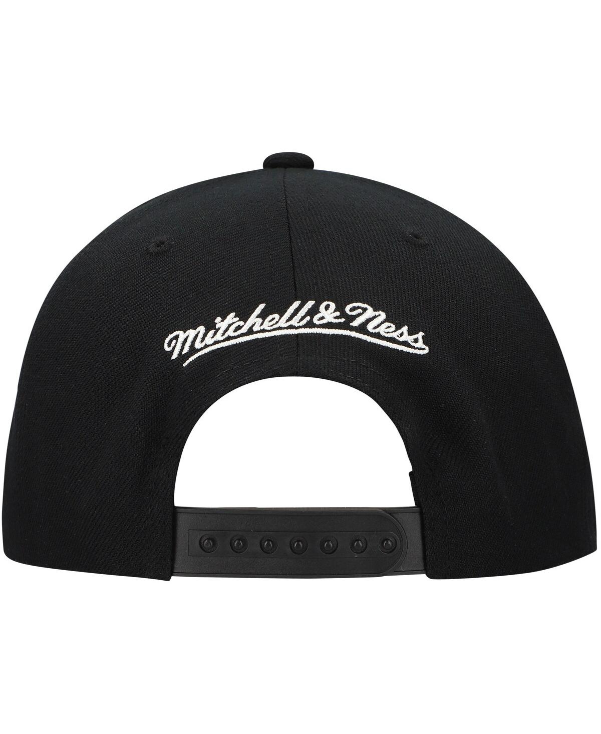 Mitchell & Ness Men's Black Boston Bruins Team Snapback Hat In Black