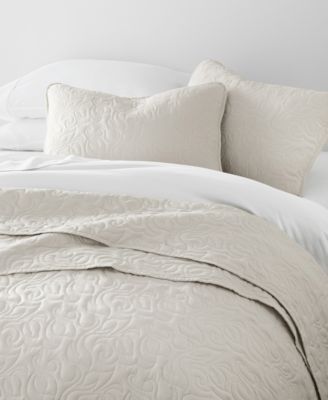 Floral Stitch 3-Pc. 3-Pc. Lightweight Quilt Set, King/California King