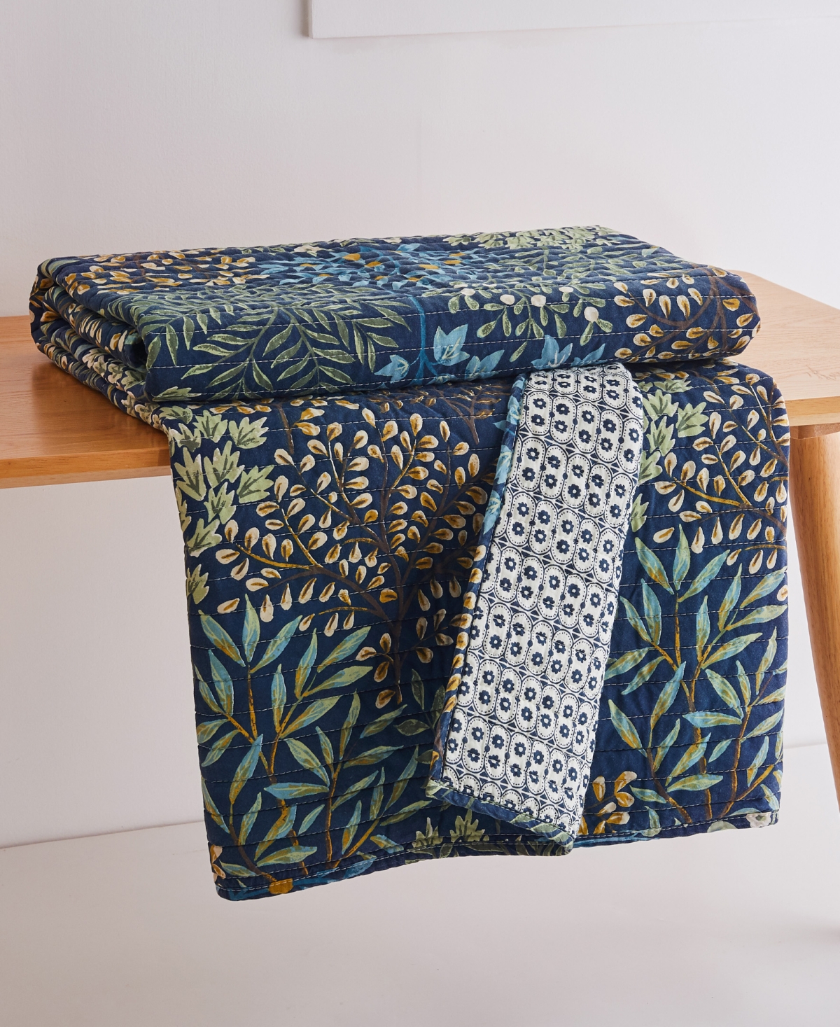 Levtex English Forest Reversible Quilted Throw, 50" X 60" In Navy