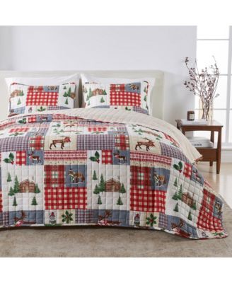 Festive Holiday Reversible Microfiber Quilt Set with Shams