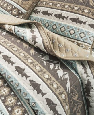 Wildlife Stripe Microfiber Quilt Set With Shams
