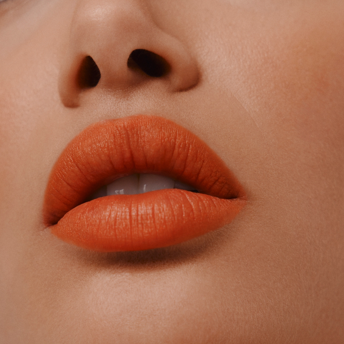 Hermes Trait D' Lip Color Pencil In 33 Orange Boîte
