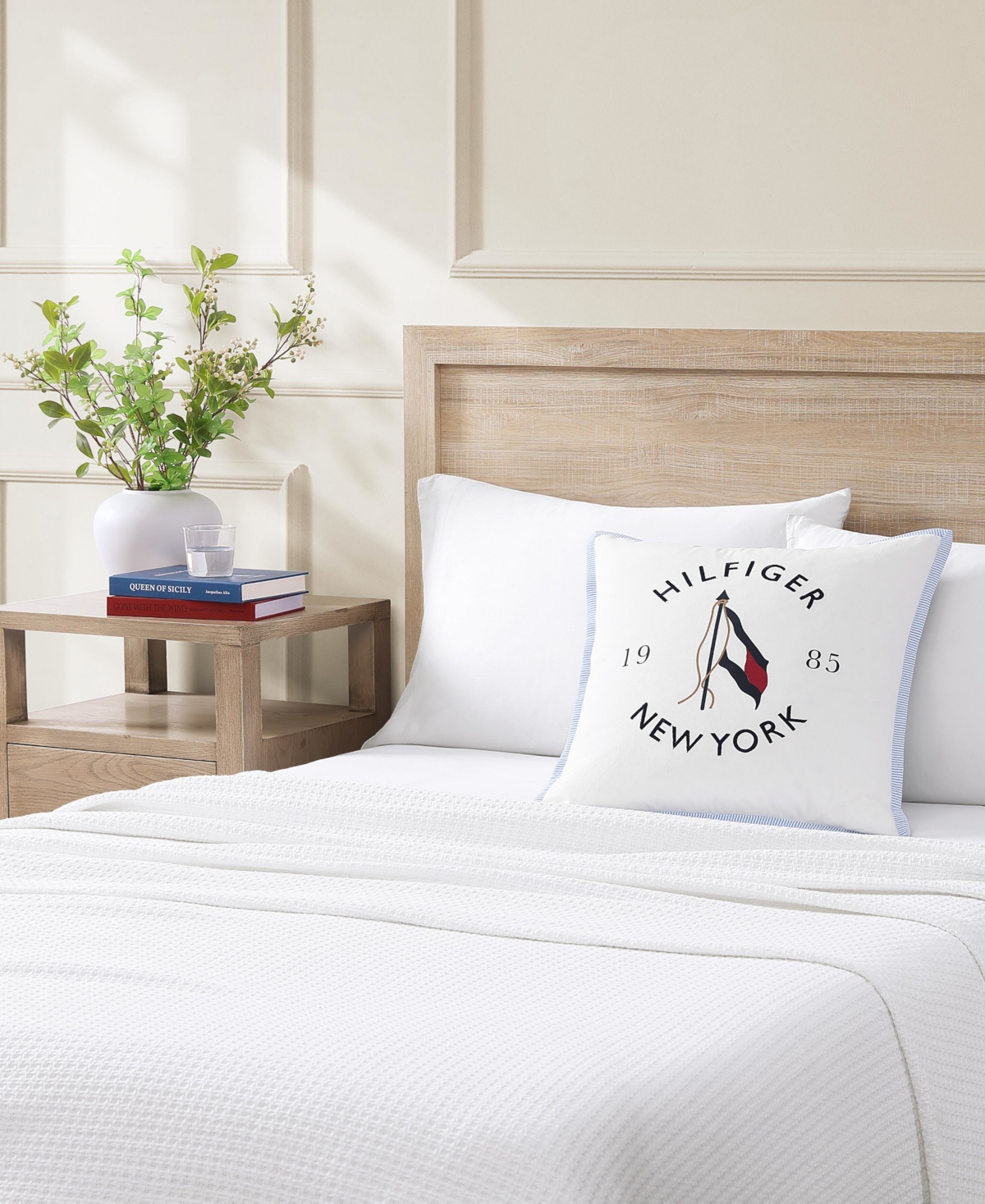Tommy Hilfiger New York Flag Square Pillow, 20" X 20" In Ivory White,dark Navy,light Blue