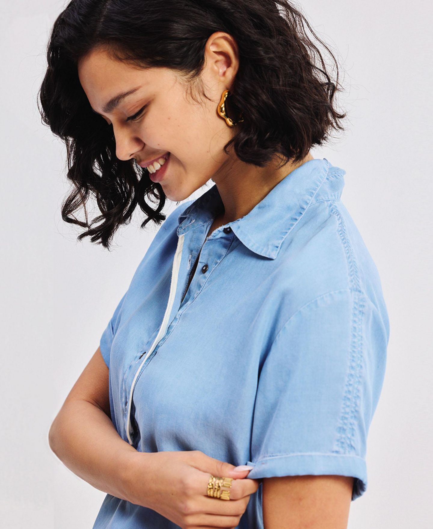 Женское платье Reistor Drawstring Denim Shirt Dress with Front Buttons in Blue, цвет: Океанский синий — фото 3