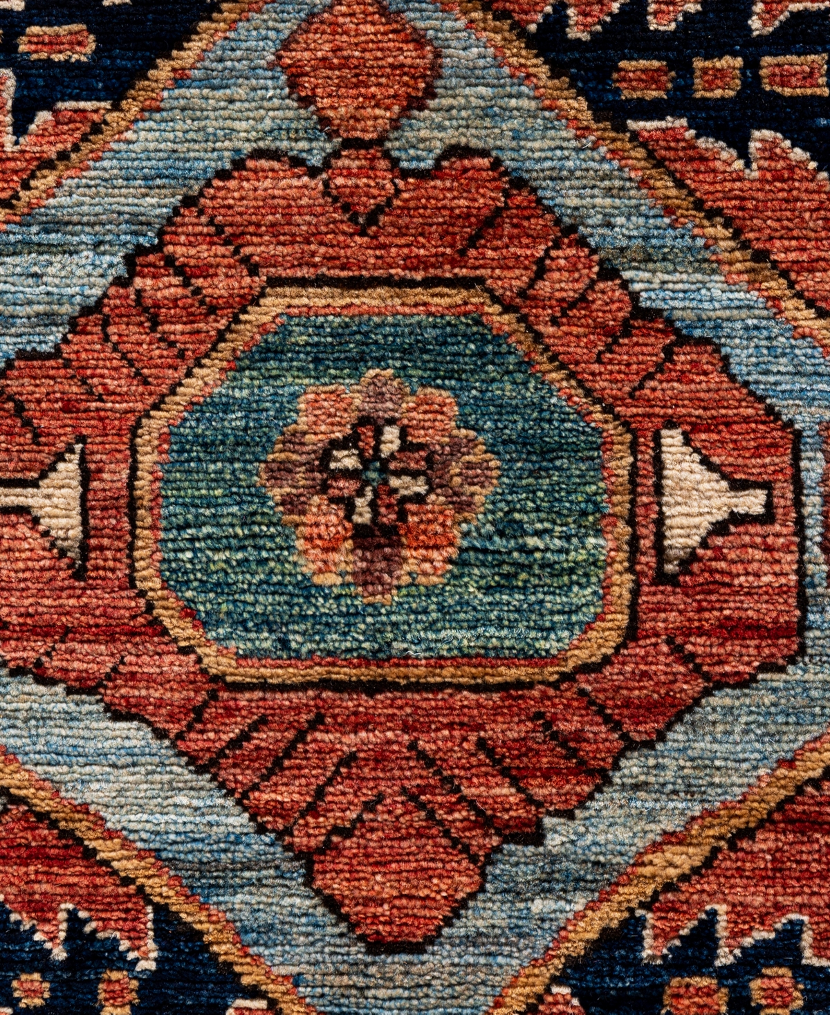 Adorn Hand Woven Rugs Serapi M1945 8'10''x11'8'' Area Rug