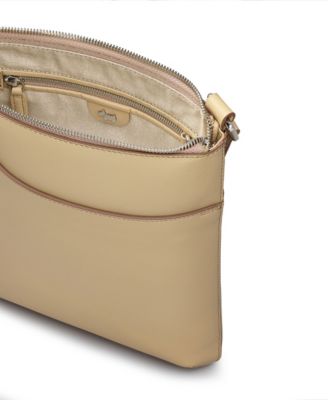 Pockets Medium Zip Top Crossbody Bag