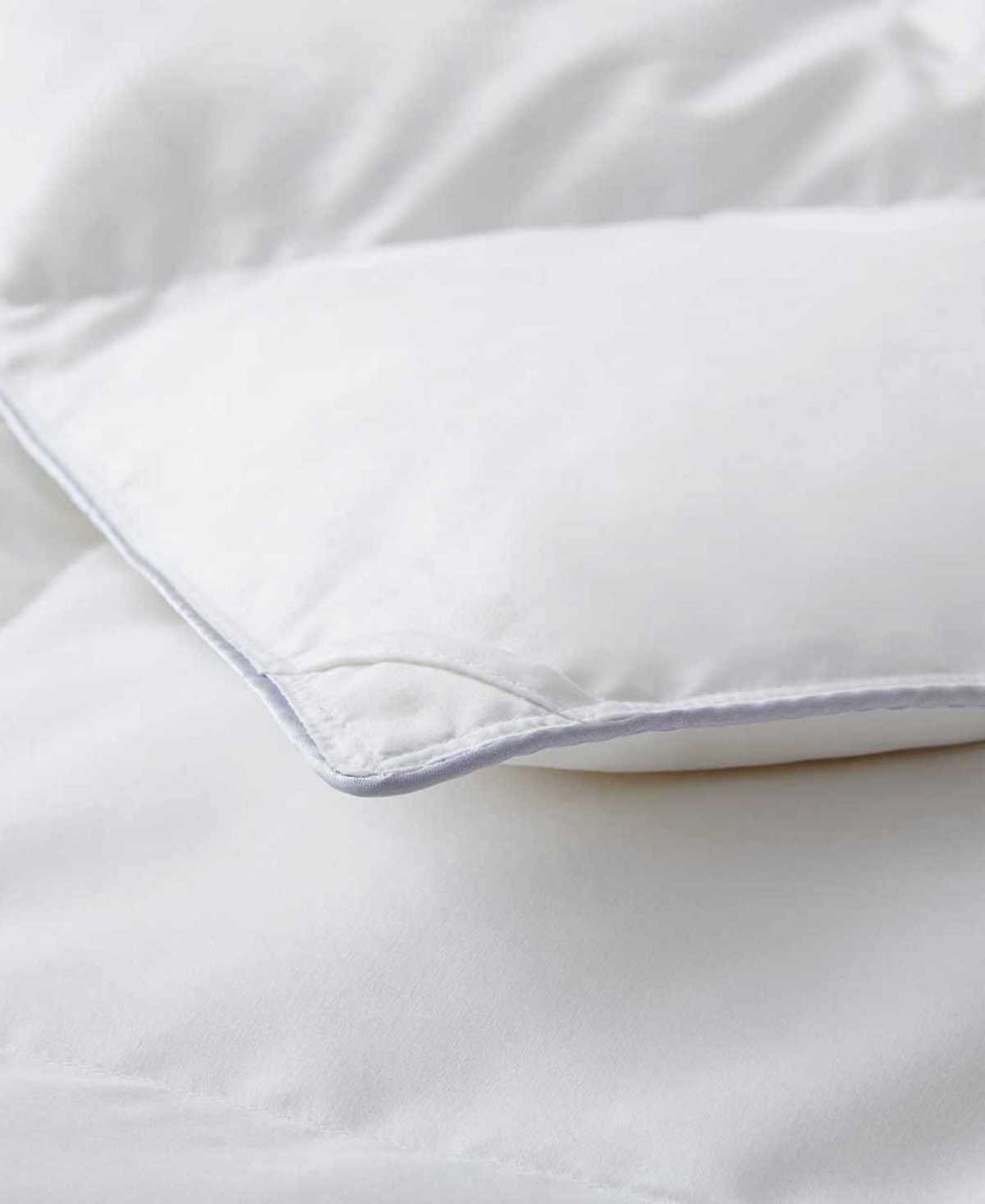 Unikome Noiseless Lightweight Goose Feather Down Comforter, King